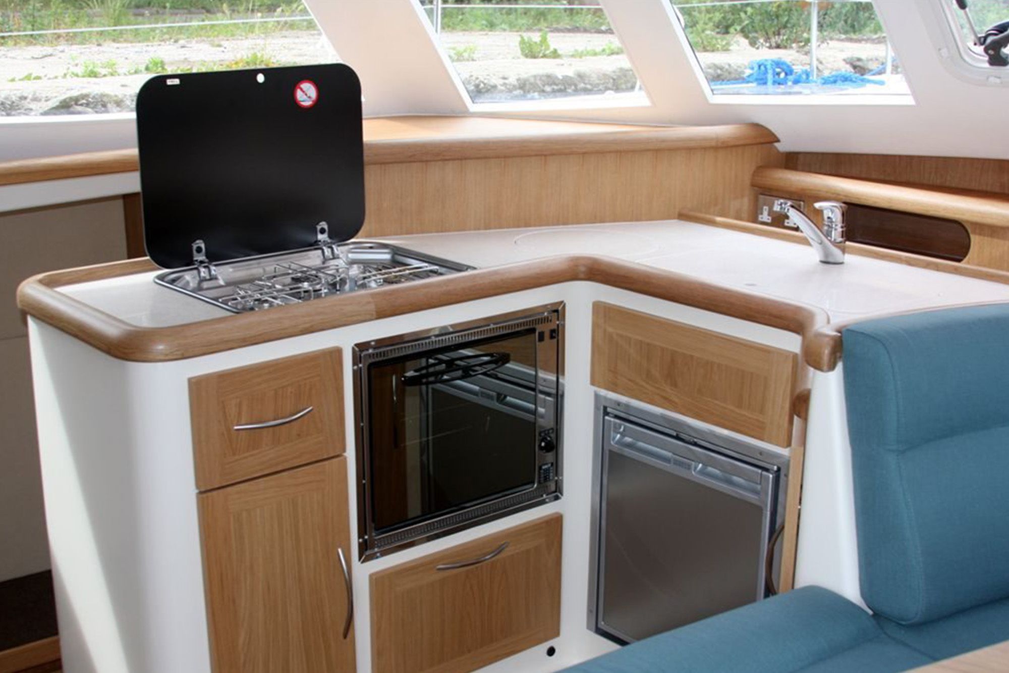 Broadblue 385 Catamaran