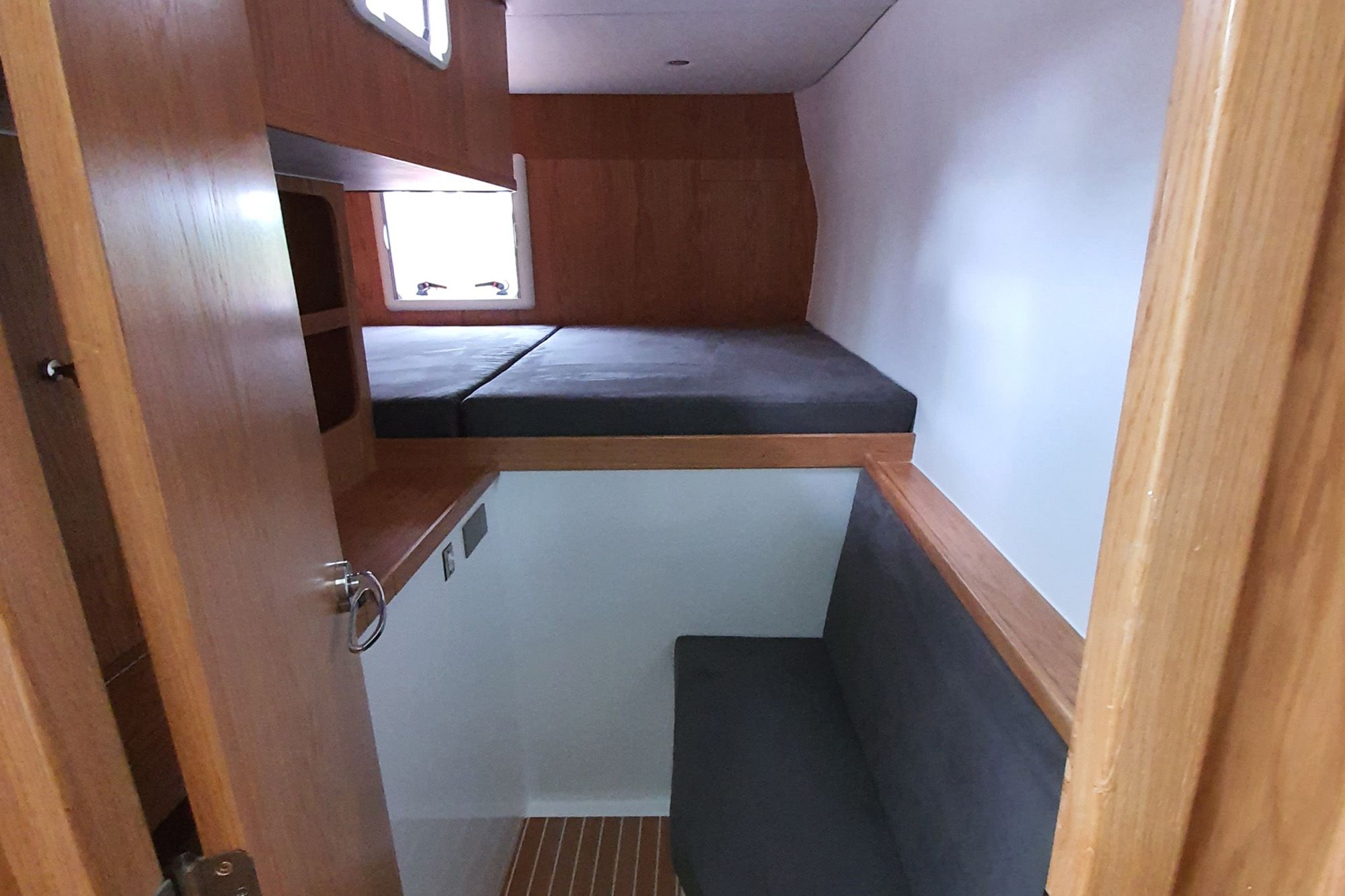 Broadblue 346 Catamaran